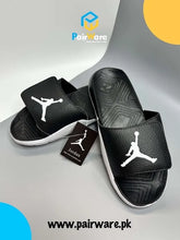 Jordan Black & White | S42